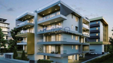 Spectacular Three Bedroom Penthouse Flat with Roof Garden for Sale in Mesa Geitonia - 4