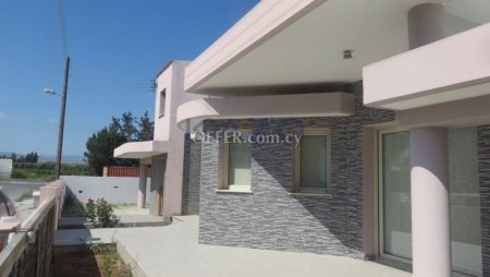 Spacious Three Plus One Bedroom House in Peaceful Trachoni - 12