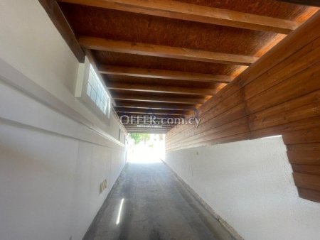 Luxury Four Bedroom Detached House in Panthea area - 12