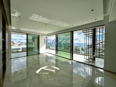 Luxurious Three Bedroom Penthouse for Sale in Agios Tychonas Tourist Area - 10
