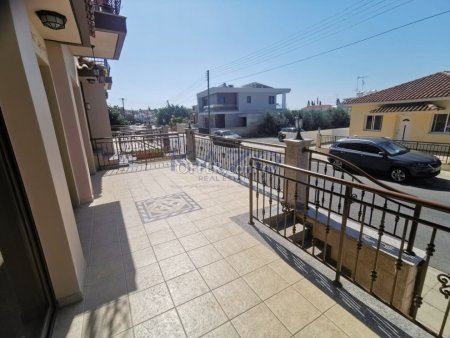 Spacious Four Bedroom Kolossi Apartment for Rent - 11