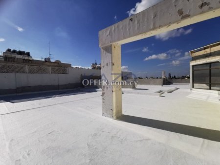Top Floor Office Space for Sale in Agia Zoni Area - 6
