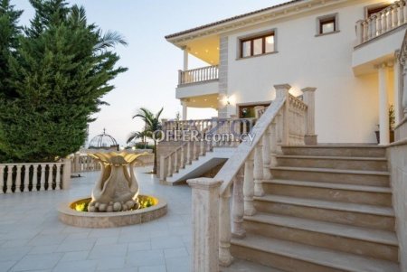 Six Bedroom Detached Mansion for Sale in Moutagiaka - 10