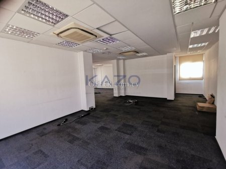 Commercial Office For Rent in Omonoia Area - 10