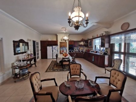 Detached Residential Resale Property in Foinikaria - 3