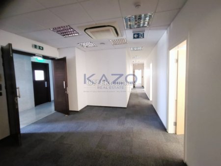 Commercial Office For Rent in Omonoia Area - 9