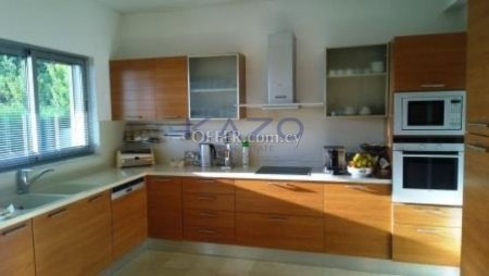 Three Bedroom Detached House for Rent in Episkopi - 9