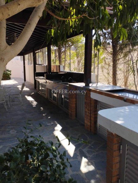 Wonderful Four Bedroom Detached House for Rent in Parekklisia - 8