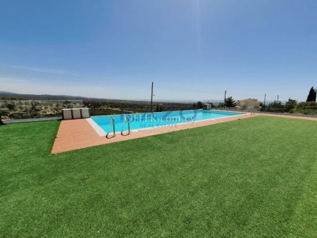 Luxurious Four Bedroom Bungalow in the Hills of Souni - 8