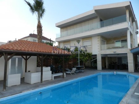 Detached Pool Property in Agios Athanasios - 2
