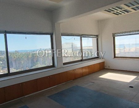 Whole floor 487m2 office for sale in commercial building. - 8