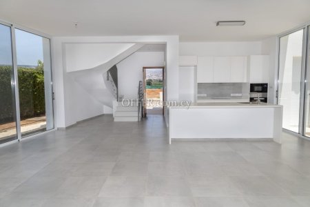 3 bed house for sale in Coral Bay Pafos - 5