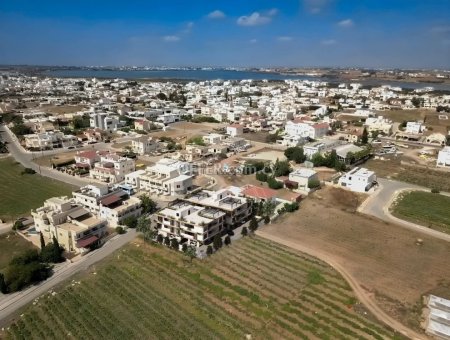 2 Bed Apartment for Sale in Paralimni, Ammochostos - 2