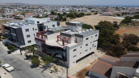 For Sale €165,000 Apartment 2 bedrooms Retiré Larnaka (Center), Larnaca Larnaca