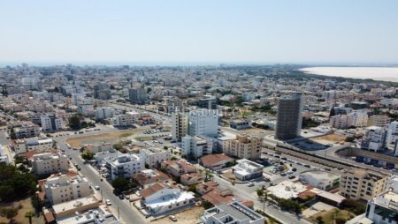 For Sale €140,000 Apartment 1 bedrooms Larnaka (Center), Larnaca Larnaca