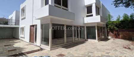 For Sale €245,000 House 5 bedrooms Strovolos Nicosia