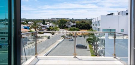 For Sale €170,000 Apartment 1 bedrooms Paralimni Ammochostos - 5