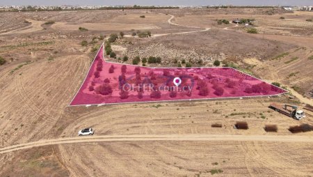 Residential field in Geri Nicosia - 4