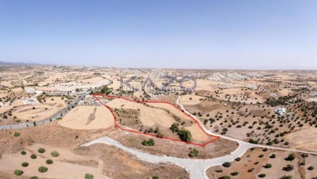 Shared residential field in Analiontas, Nicosia