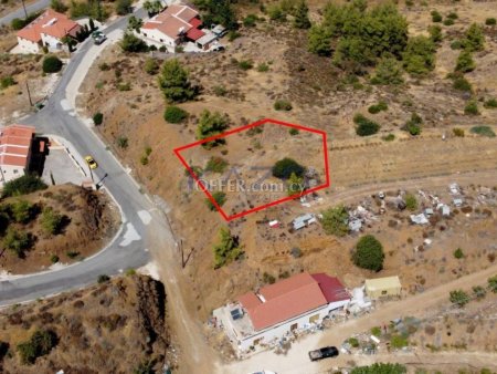 Agricultural plot in Evrychou, Nicosia - 3