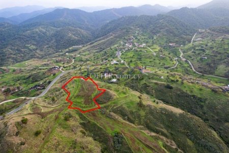 Shared residential field in Pano Pyrgos, Nicosia - 4