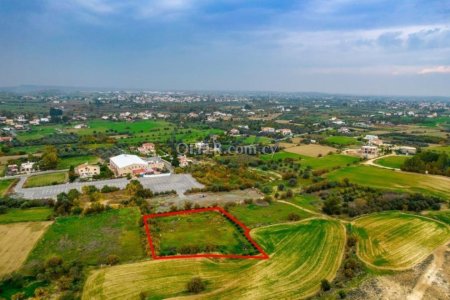 Residential field in Pera, Nicosia - 2