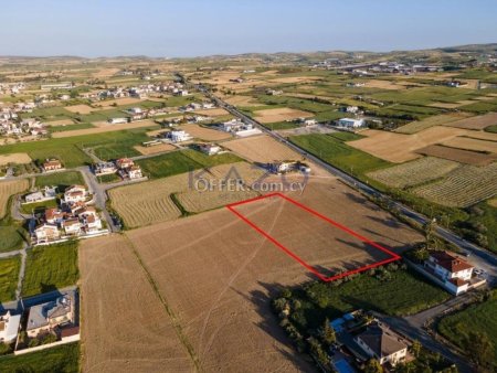 Shared residential field in Athienou, Larnaca - 2