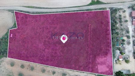 Residential Field in Latsia, Nicosia - 2