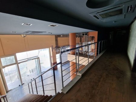 Former Café-Bar-Restaurant in Prime Central Location - 4