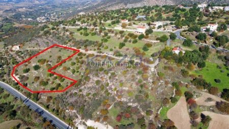 Residential field in Peristerona, Paphos - 3