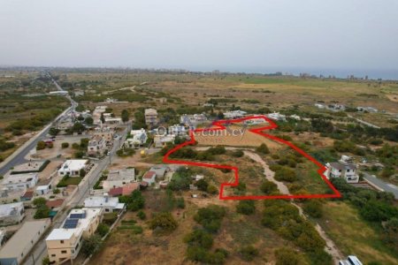 Shared residential field in Deryneia, Famagusta - 3