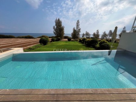 Sea Front Villa in Ayia Triada - 13