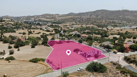 Share of a residential field in Choirokitia Larnaka - 3