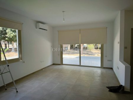 5 Bed House for Rent in Kiti, Larnaca - 11