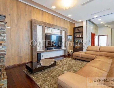 5 Bedroom Villa in Agios Tychonas - 3