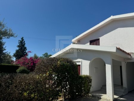 Three bedroom house fully renovated for rent in Strovolos area Nicosia - 10