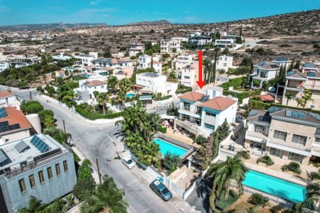 5 Bed Detached Villa for Sale in Agios Tychon, Limassol - 11