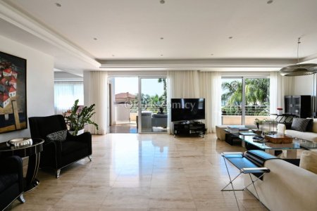5 Bed Detached Villa for Sale in Agios Tychon, Limassol - 8