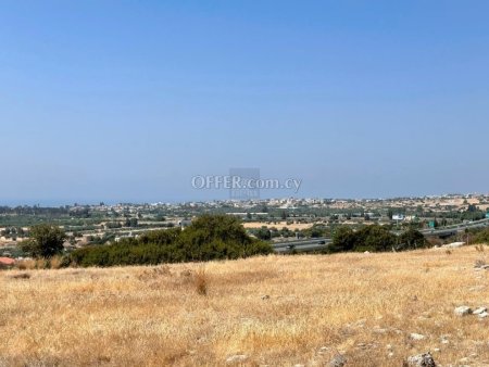 Large Residential Field in Kourio, Erimi - 5