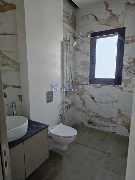 Brand new 3-bedroom apartment with roof garden for Sale in Papas Area, Limassol - 2