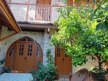 3 Bedroom Traditional House  In Pano Lefkara, Larnaka - 7