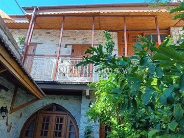 3 Bedroom Traditional House  In Pano Lefkara, Larnaka - 5
