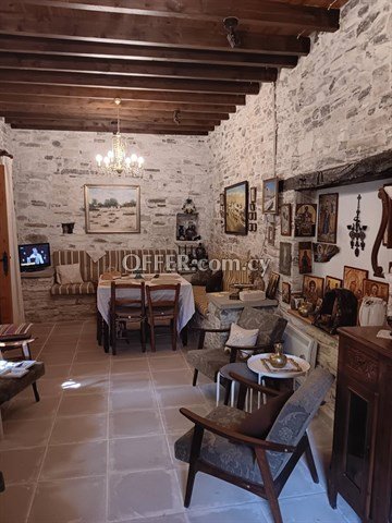 3 Bedroom Traditional House  In Pano Lefkara, Larnaka - 4