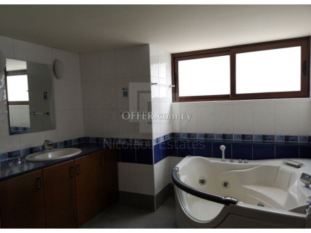 Luxury Four bedroom villa with private swimming pool in Engomi Makedonitissa - 4