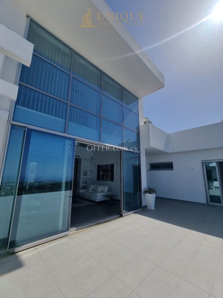 Luxury 5 bedroom Villa for Rent - 9