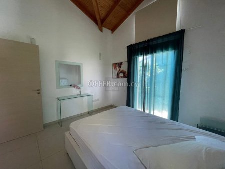 Spectacular Villa with Beautiful Garden in Ayia Thekla - 6