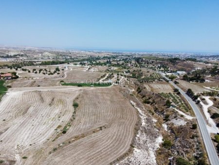 Field for Sale in Aradippou, Larnaca - 4