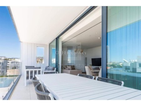Super luxurious two bedroom apartment on the iconic RITZ CARLTON RESIDENCES for sale. - 10