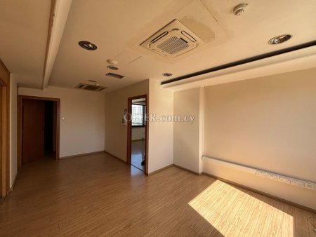 Office for rent in Potamos Germasogeias, Limassol - 11