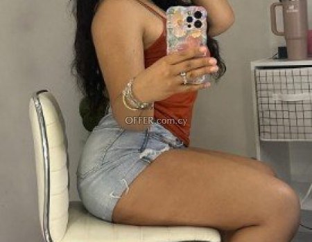 Sexy classy lovely and accommodating juicy pussy (photo 0)